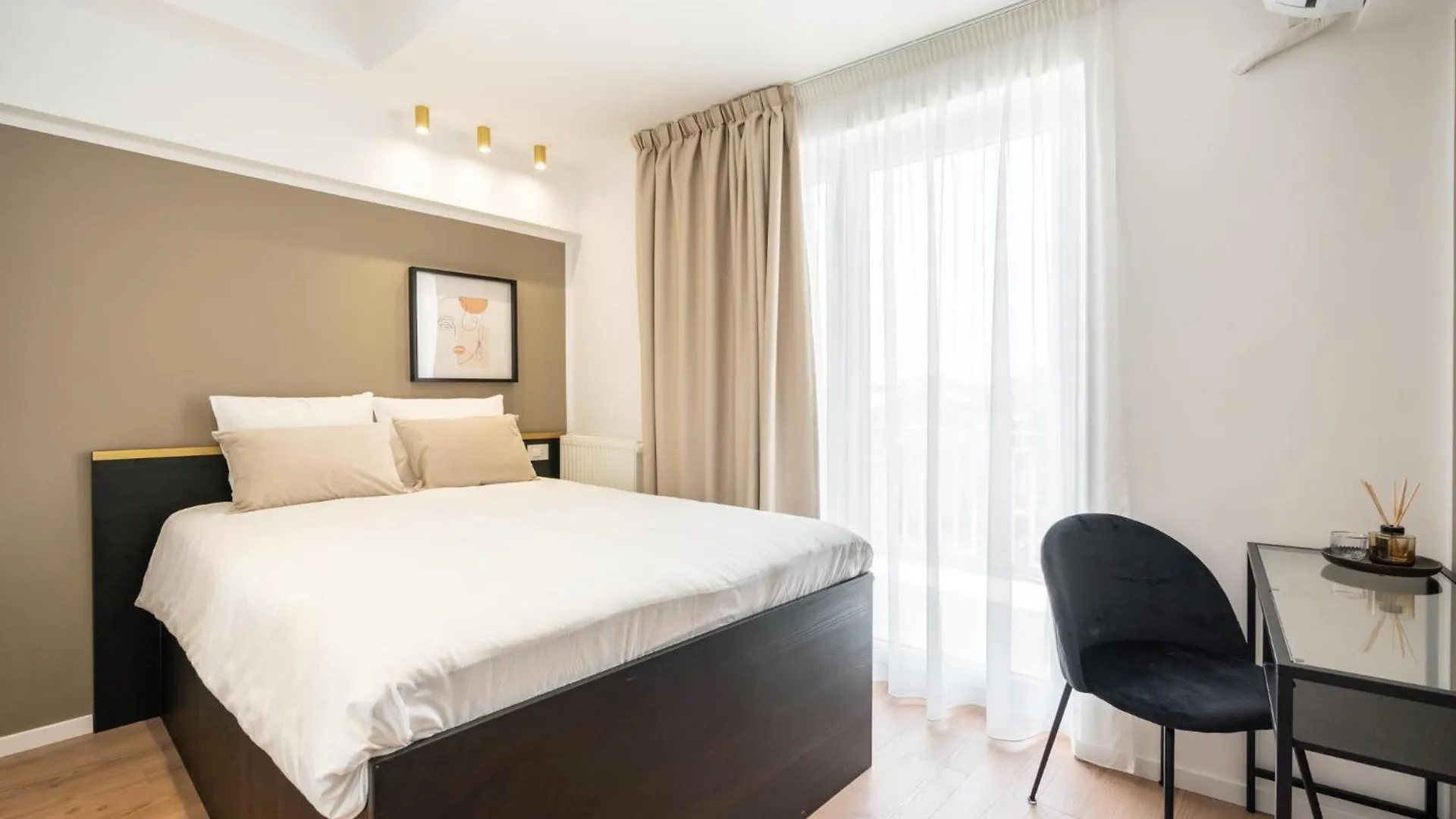 Romana Central 2 Bedroom Apartment Bukarest