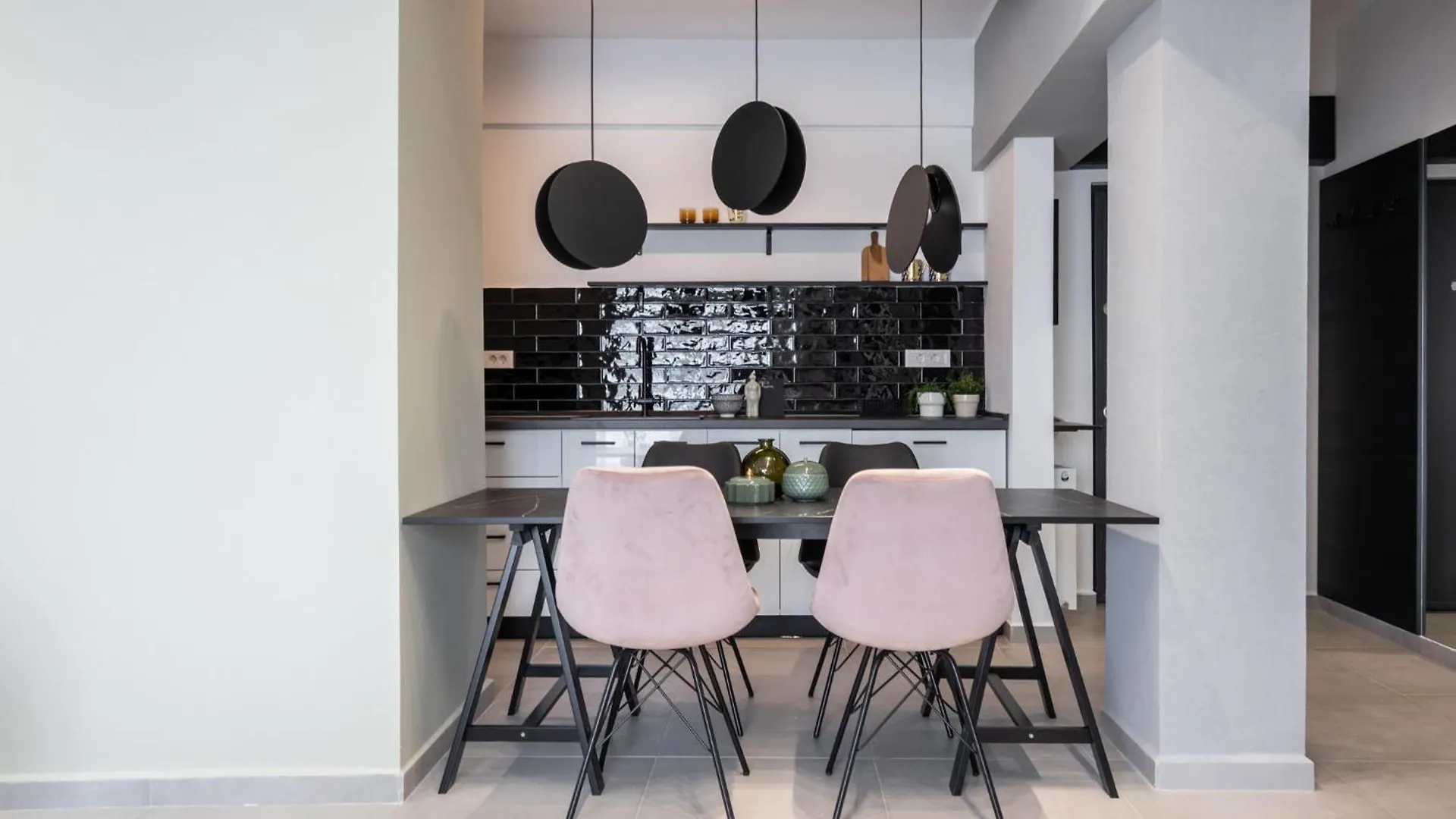 Romana Central 2 Bedroom Apartment Bucureşti România