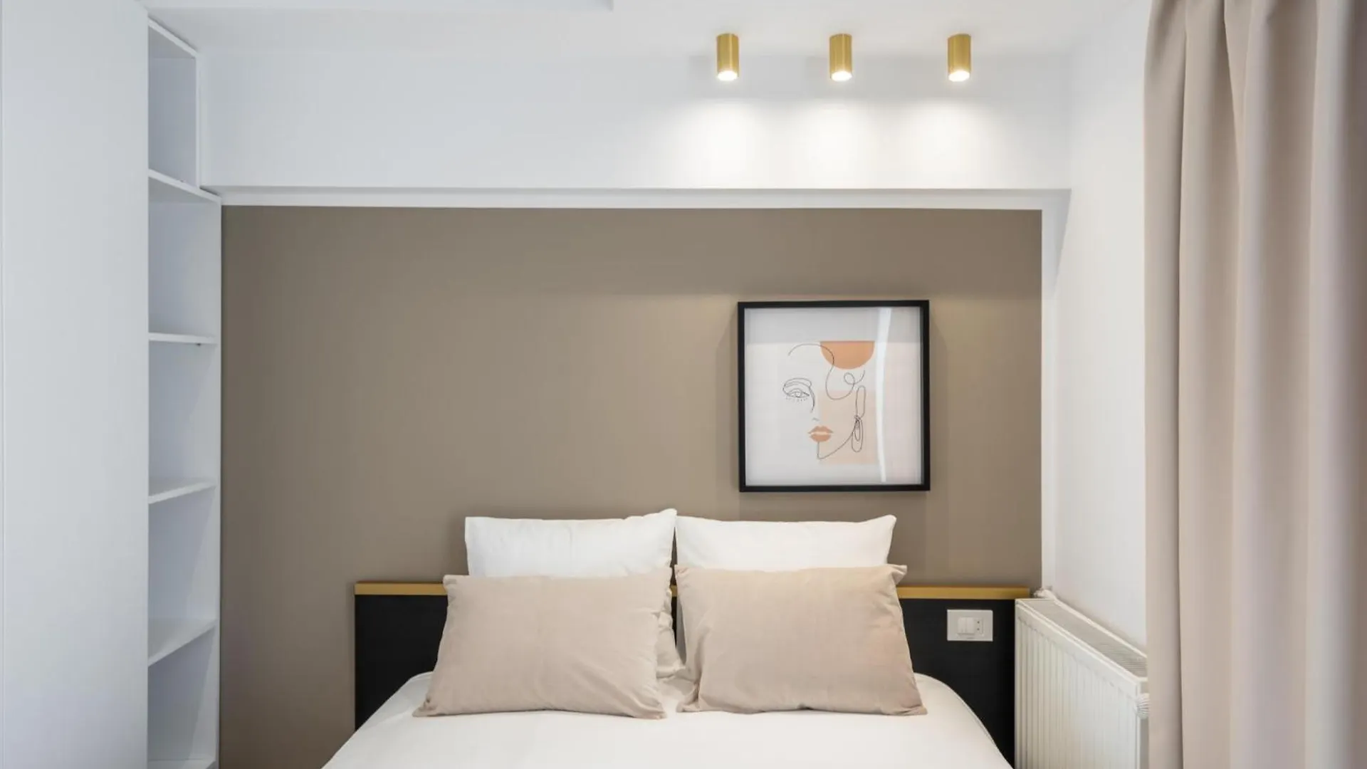 Romana Central 2 Bedroom Apartment Bucureşti